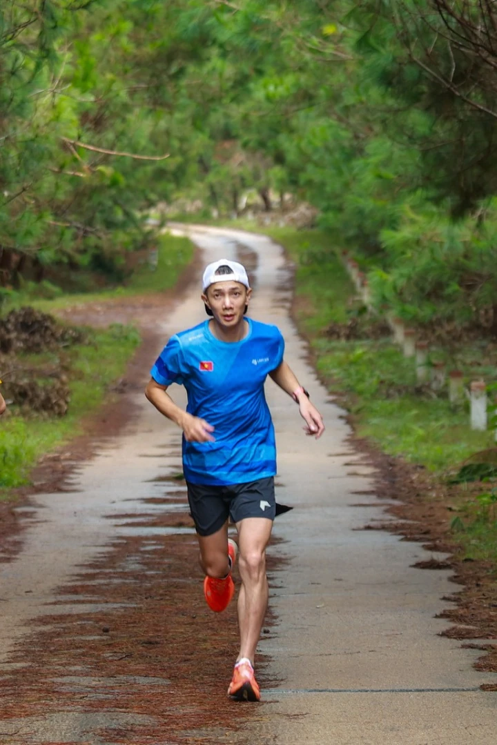 Haft Marathon thiên đường cỏ lau 2025